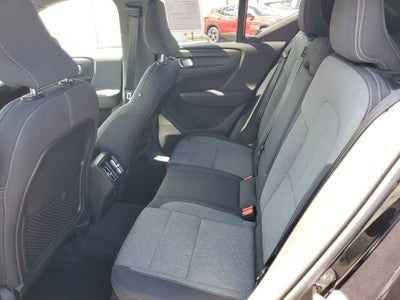 2024 Volvo XC40 Core Bright Theme