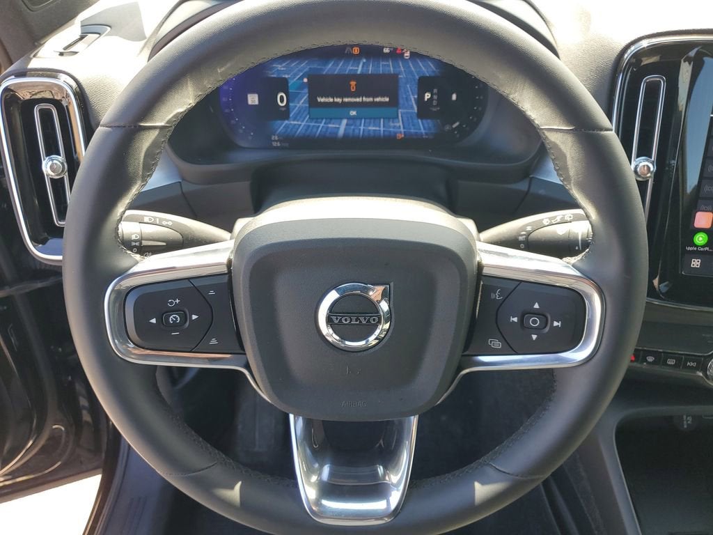 2024 Volvo XC40 Core Bright Theme
