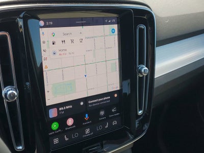 2024 Volvo XC40 Core Bright Theme