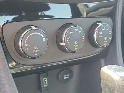 2014 Chrysler 200 Touring