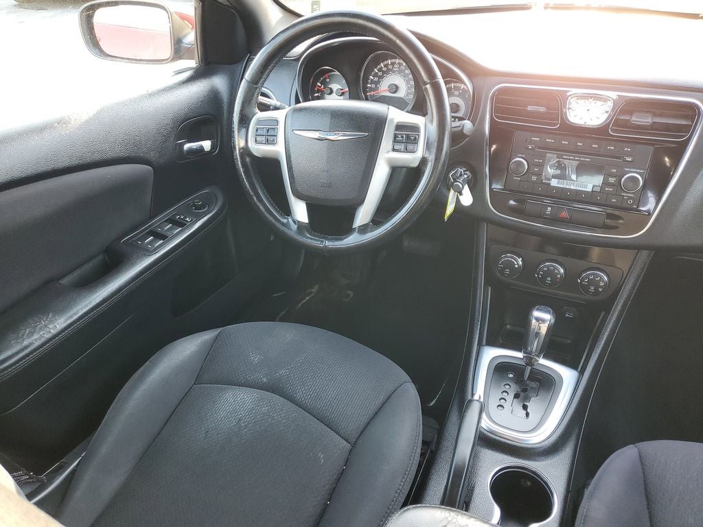2013 Chrysler 200 Touring