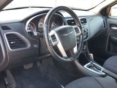 2013 Chrysler 200 Touring