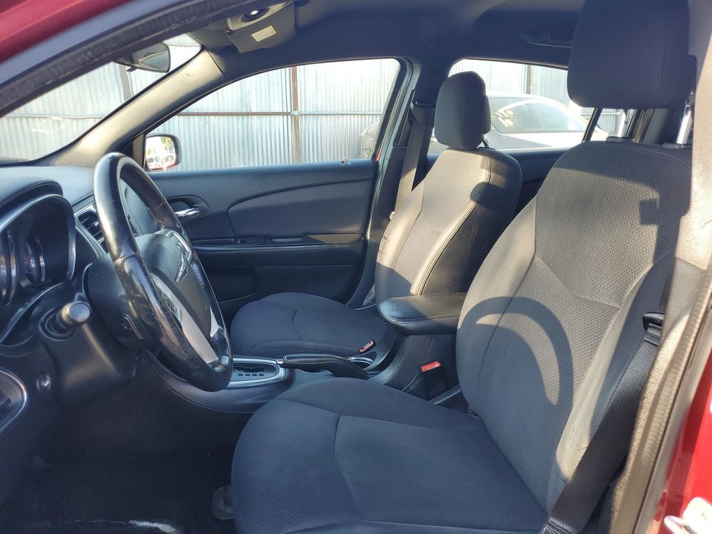 2013 Chrysler 200 Touring