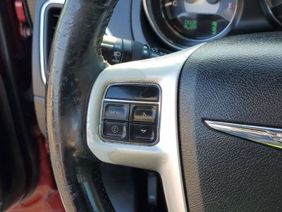 2013 Chrysler 200 Touring