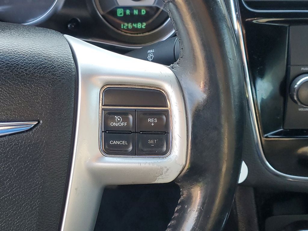 2013 Chrysler 200 Touring