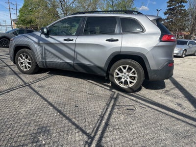 2016 Jeep Cherokee Sport