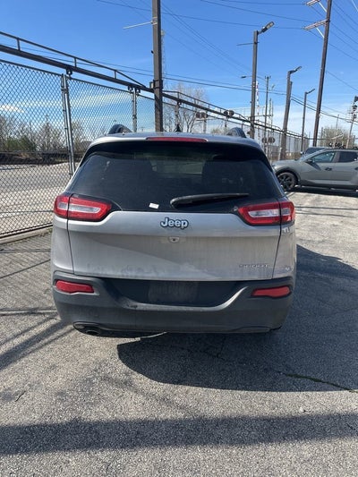 2016 Jeep Cherokee Sport