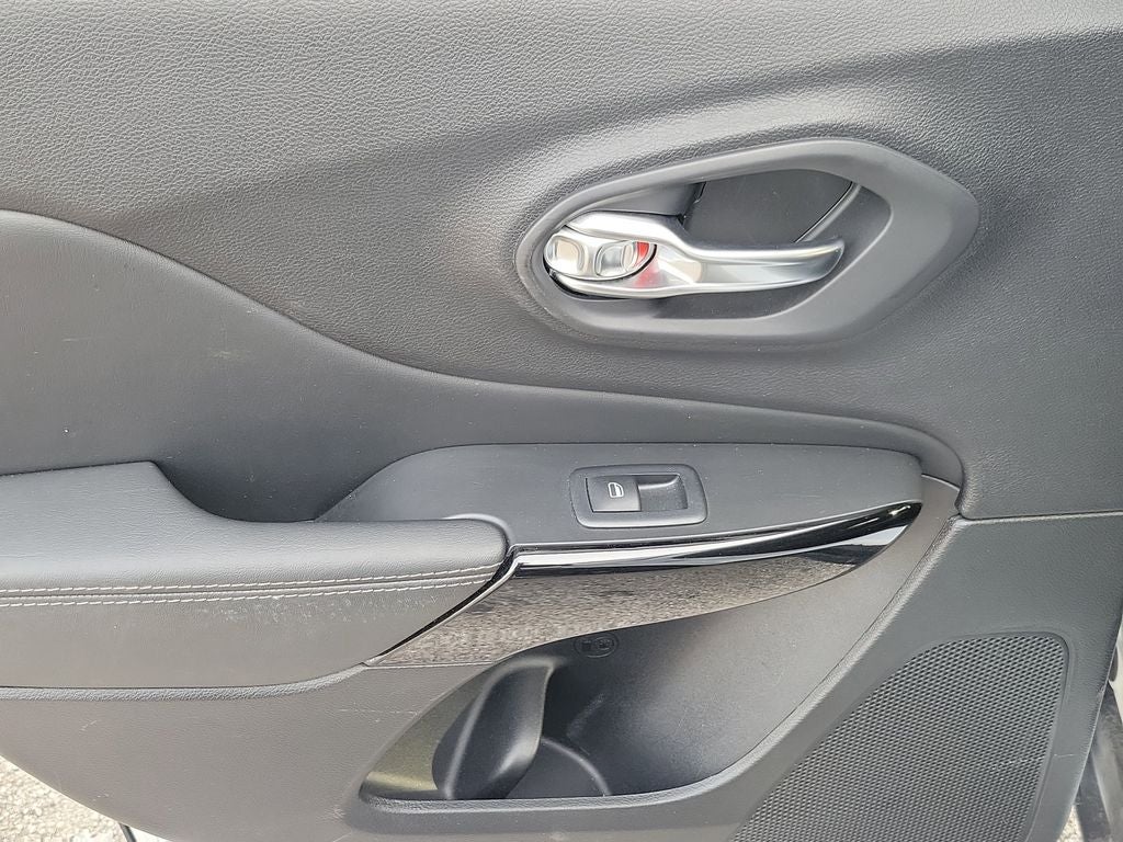 2023 Jeep Cherokee Altitude