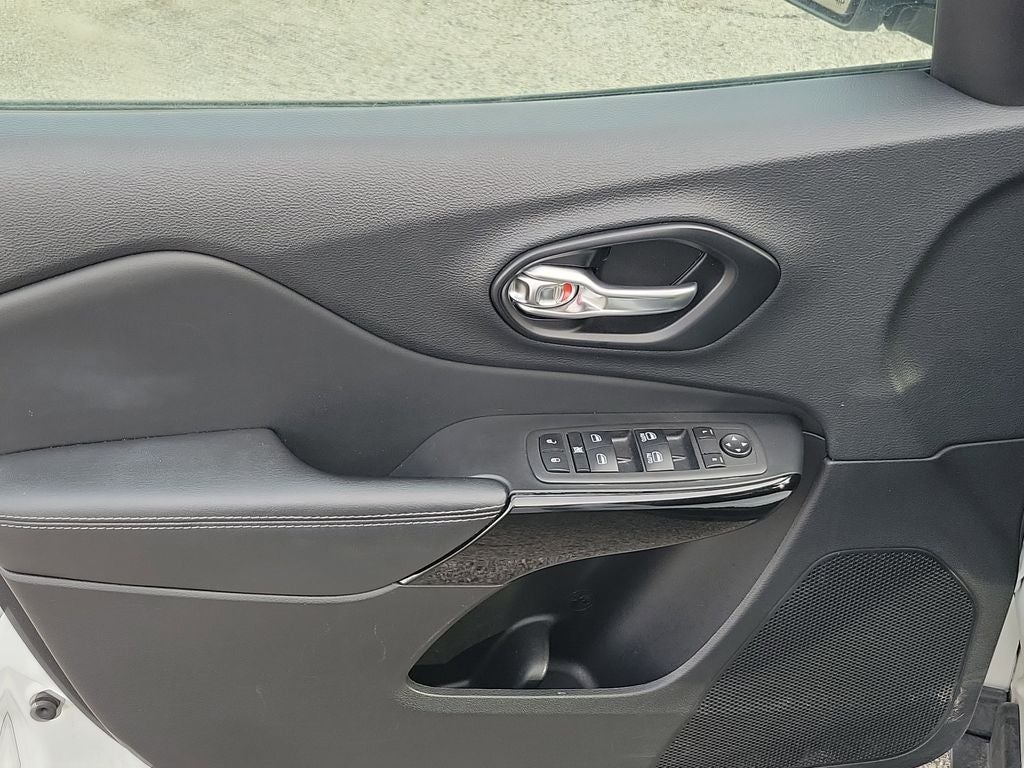 2023 Jeep Cherokee Altitude