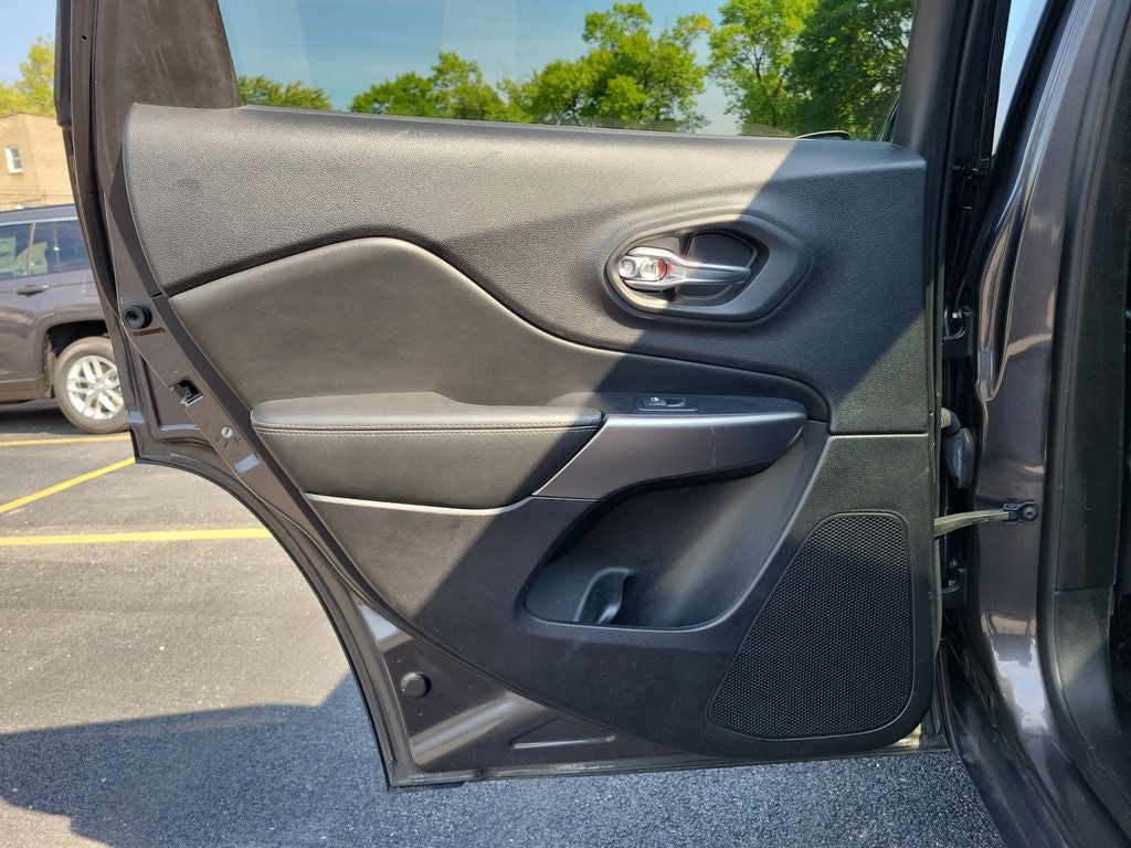 2022 Jeep Cherokee Latitude Lux
