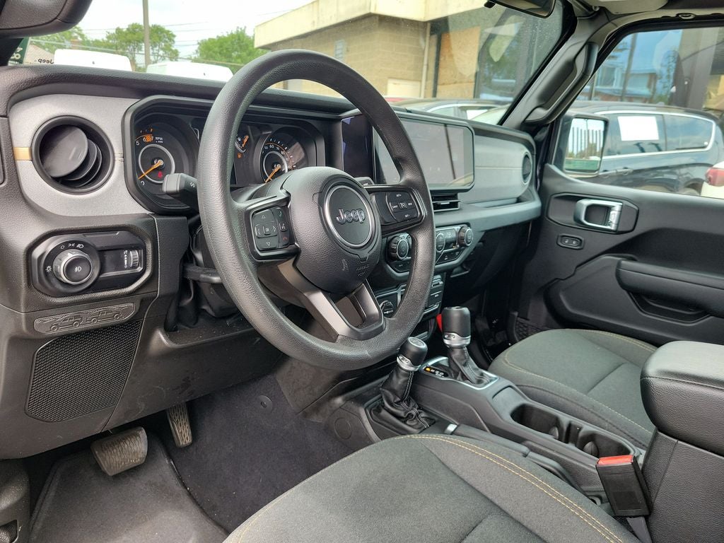 2025 Jeep Wrangler Sport