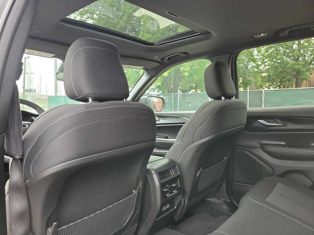 2025 Jeep Grand Cherokee Laredo X