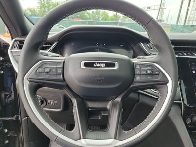 2025 Jeep Grand Cherokee Laredo X