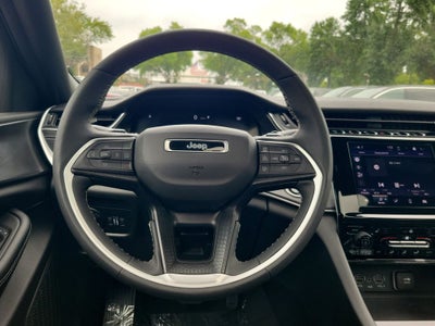 2025 Jeep Grand Cherokee Laredo X