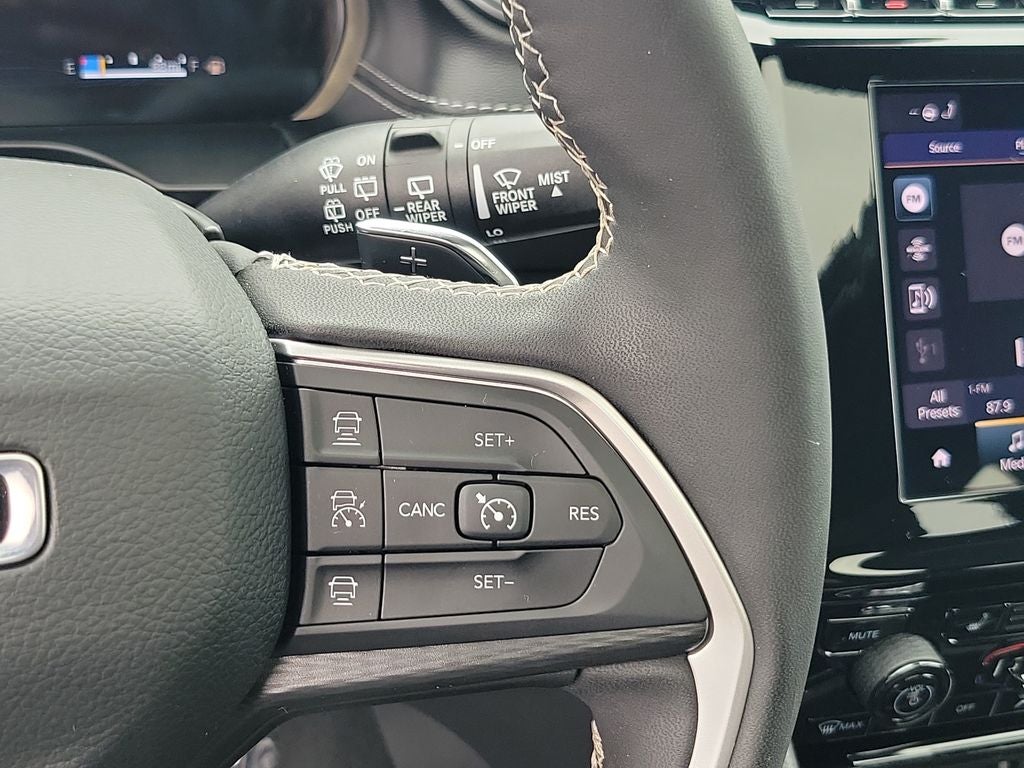 2025 Jeep Grand Cherokee Laredo X