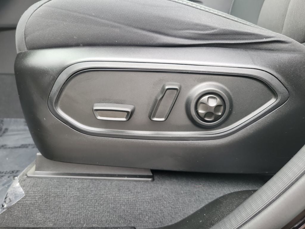 2024 Jeep Grand Cherokee Laredo X