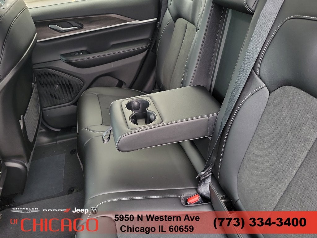 2026 Jeep Grand Cherokee Altitude