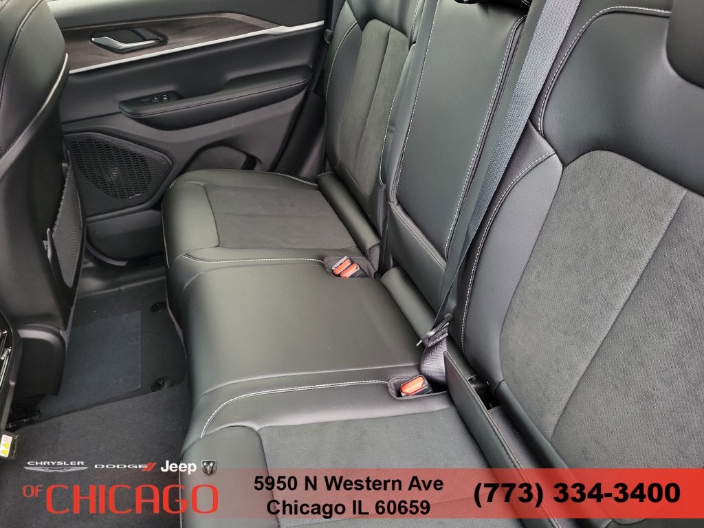 2026 Jeep Grand Cherokee Altitude