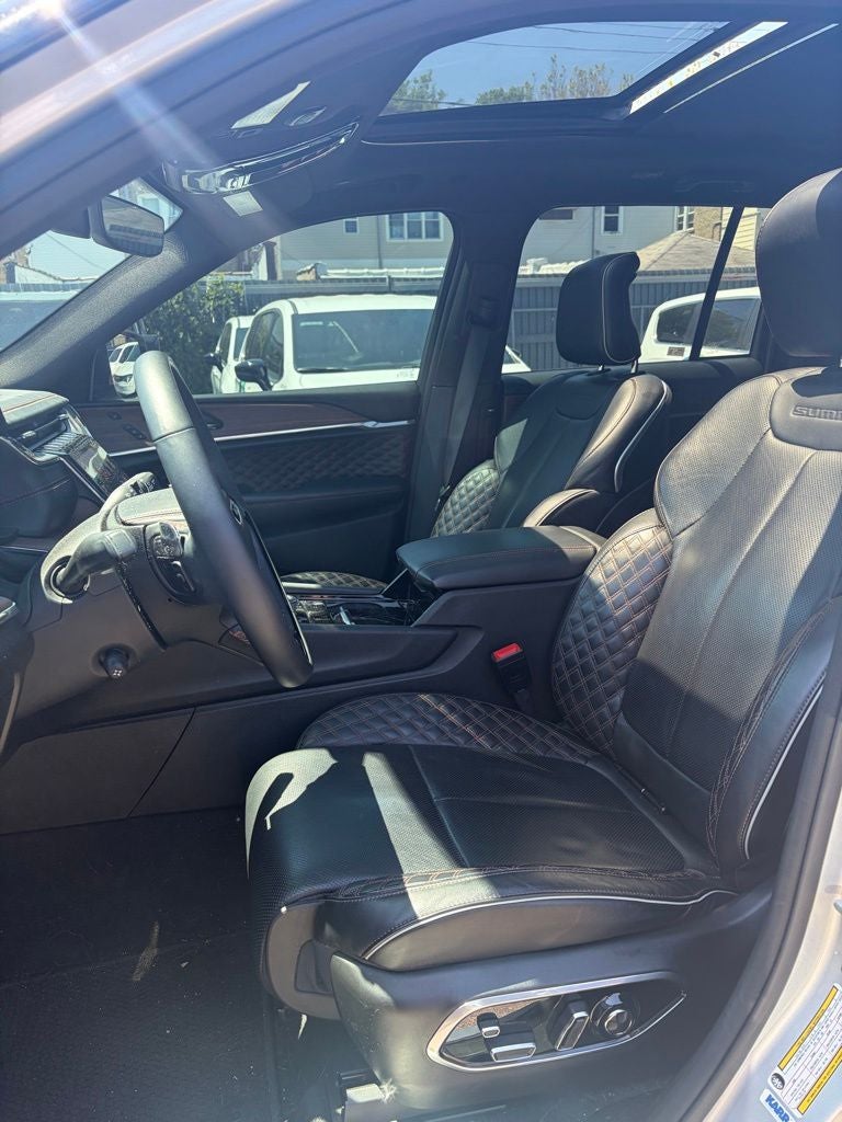 2024 Jeep Grand Cherokee Summit