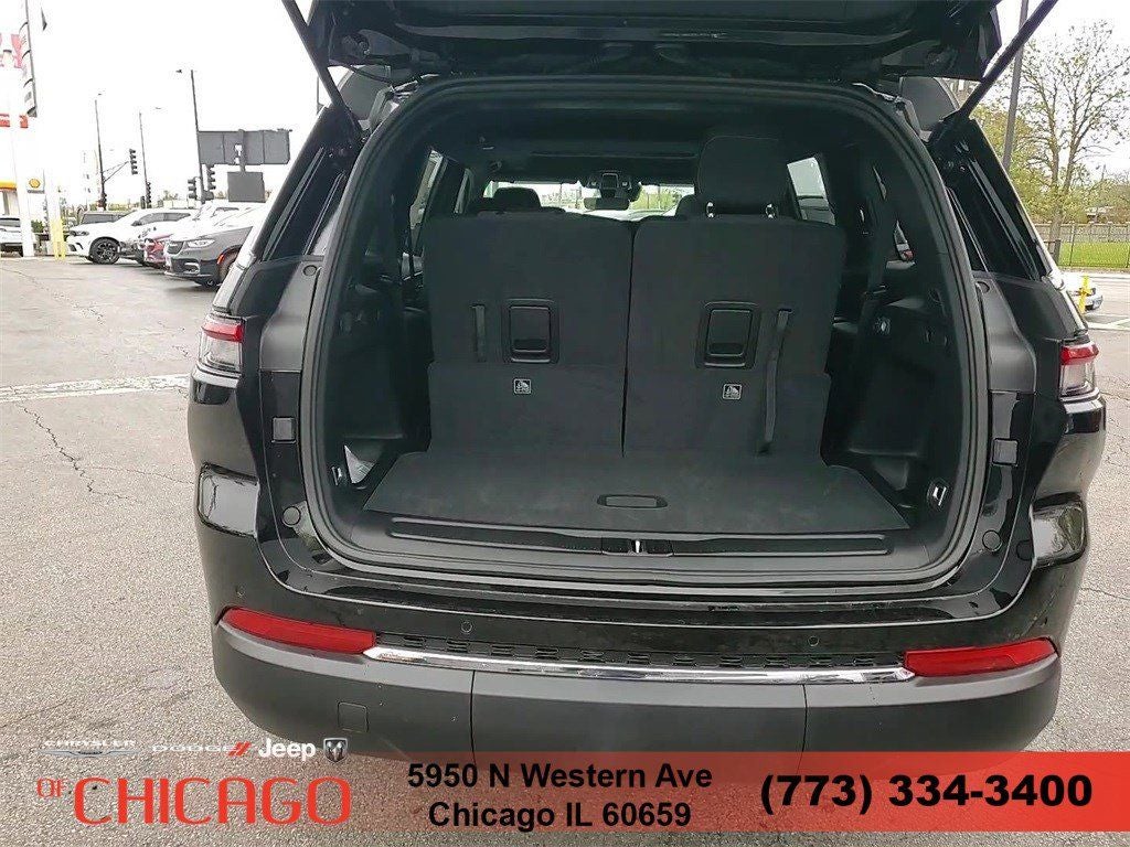 2025 Jeep Grand Cherokee L Laredo 4x4