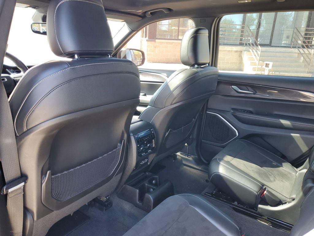 2022 Jeep Grand Cherokee L Altitude