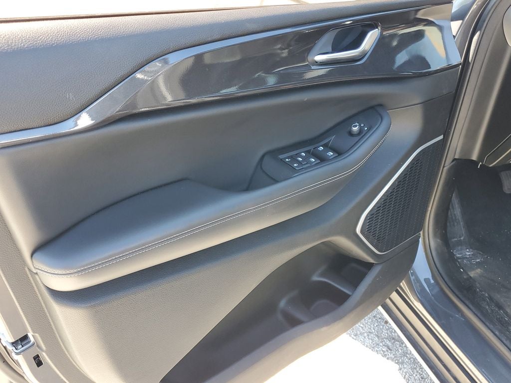 2022 Jeep Grand Cherokee L Altitude