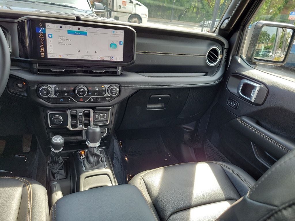 2025 Jeep Wrangler Sahara 4xe