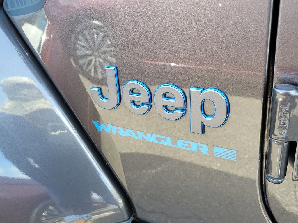 2025 Jeep Wrangler Sahara 4xe