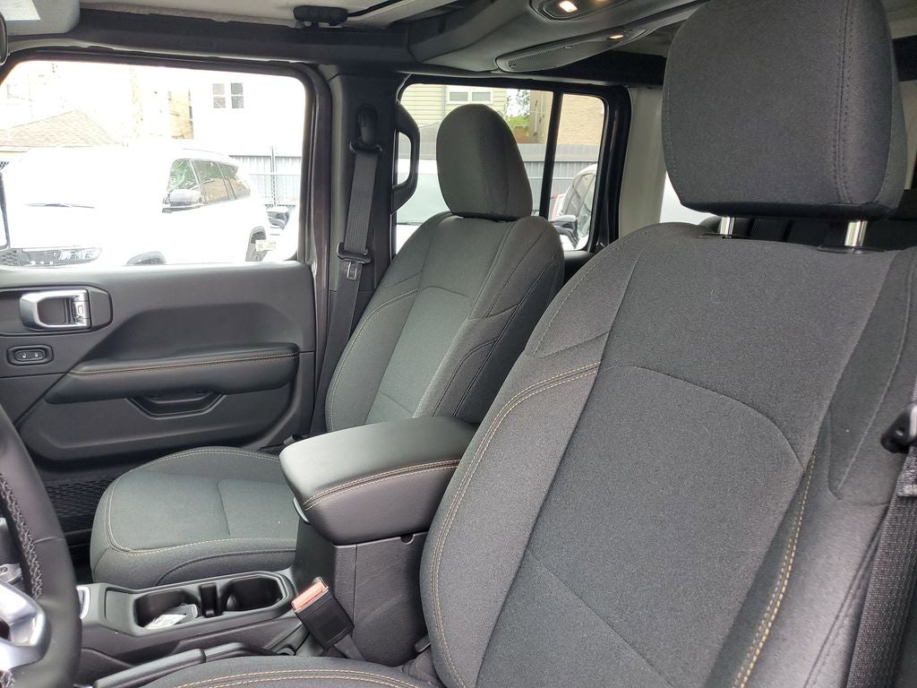 2025 Jeep Wrangler Sahara 4xe