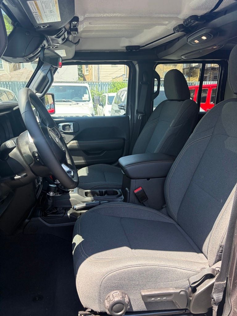 2025 Jeep Wrangler Sahara 4xe