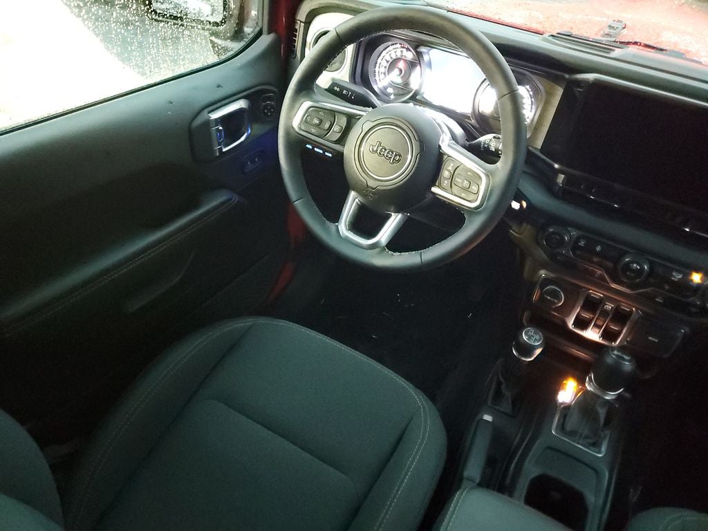 2025 Jeep Wrangler Sahara 4xe