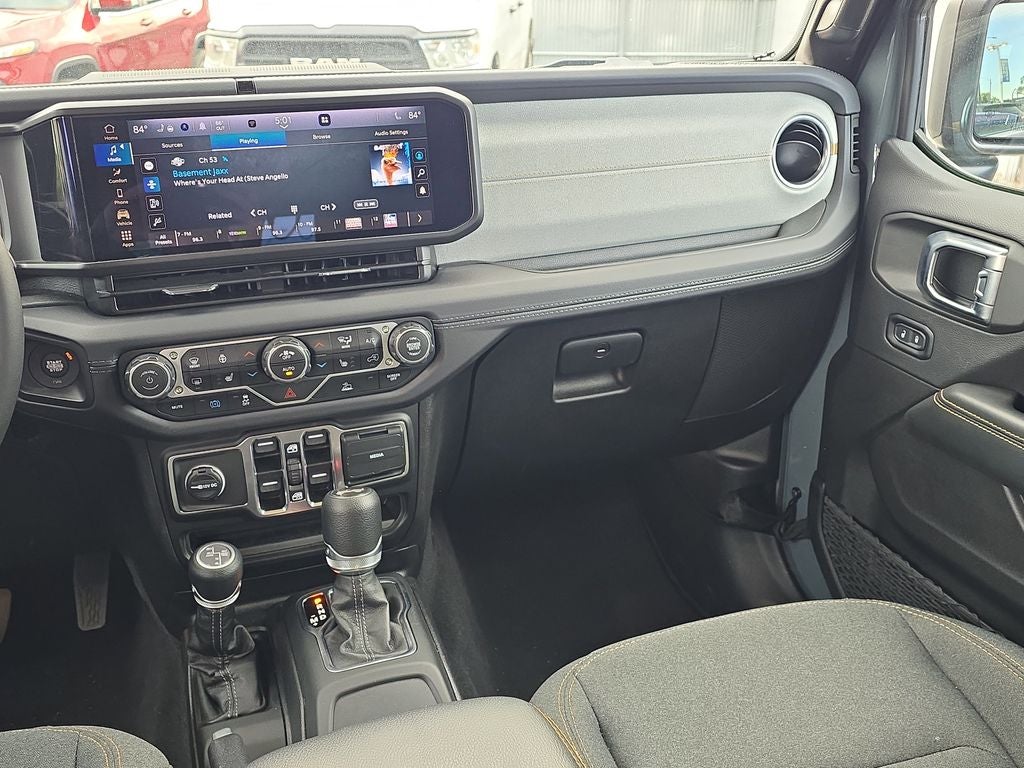 2025 Jeep Wrangler Sahara 4xe