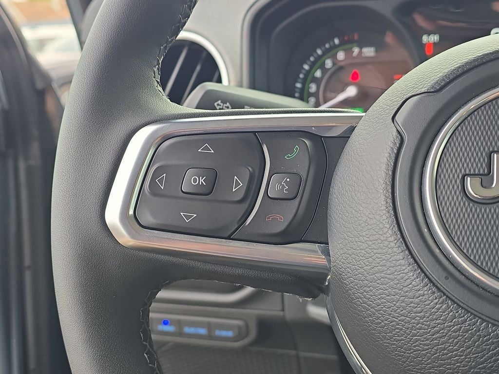 2025 Jeep Wrangler Sahara 4xe