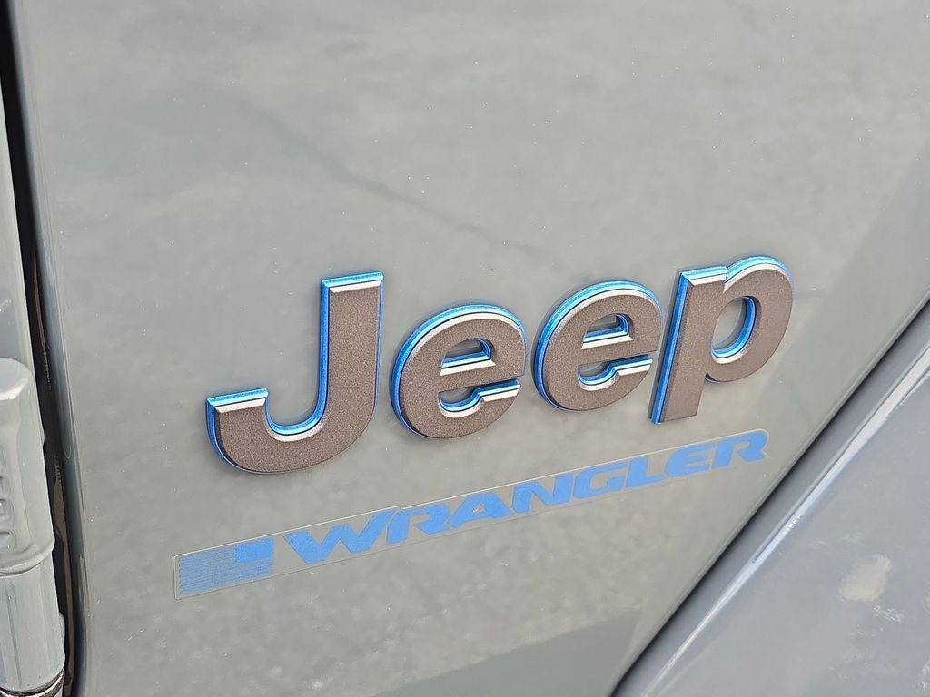 2025 Jeep Wrangler Sahara 4xe