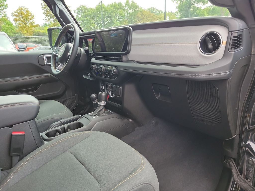 2024 Jeep Wrangler Sahara 4xe