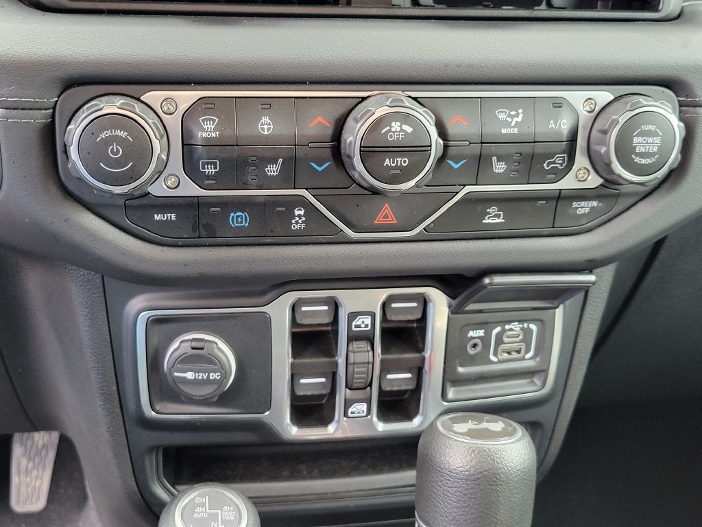 2024 Jeep Wrangler Sahara 4xe