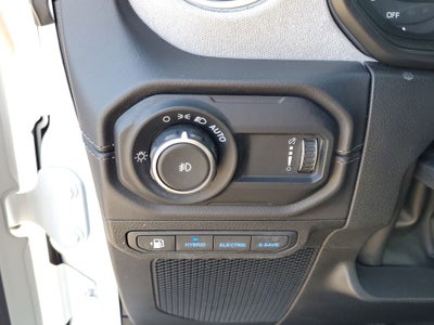2025 Jeep Wrangler Sahara 4xe