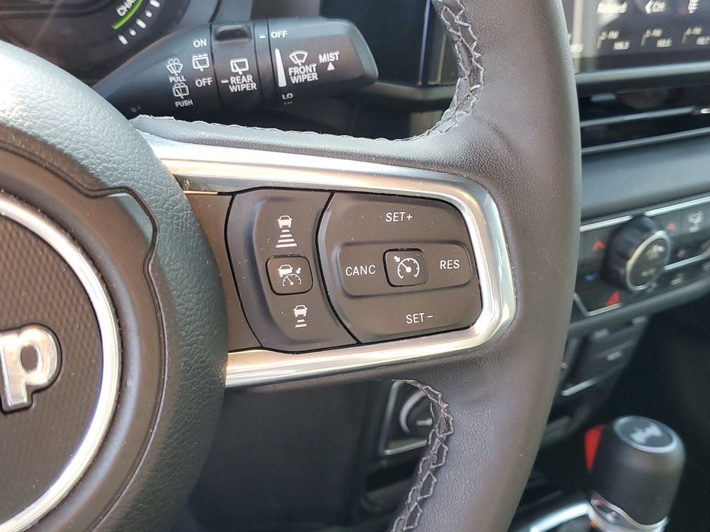 2025 Jeep Wrangler Sahara 4xe