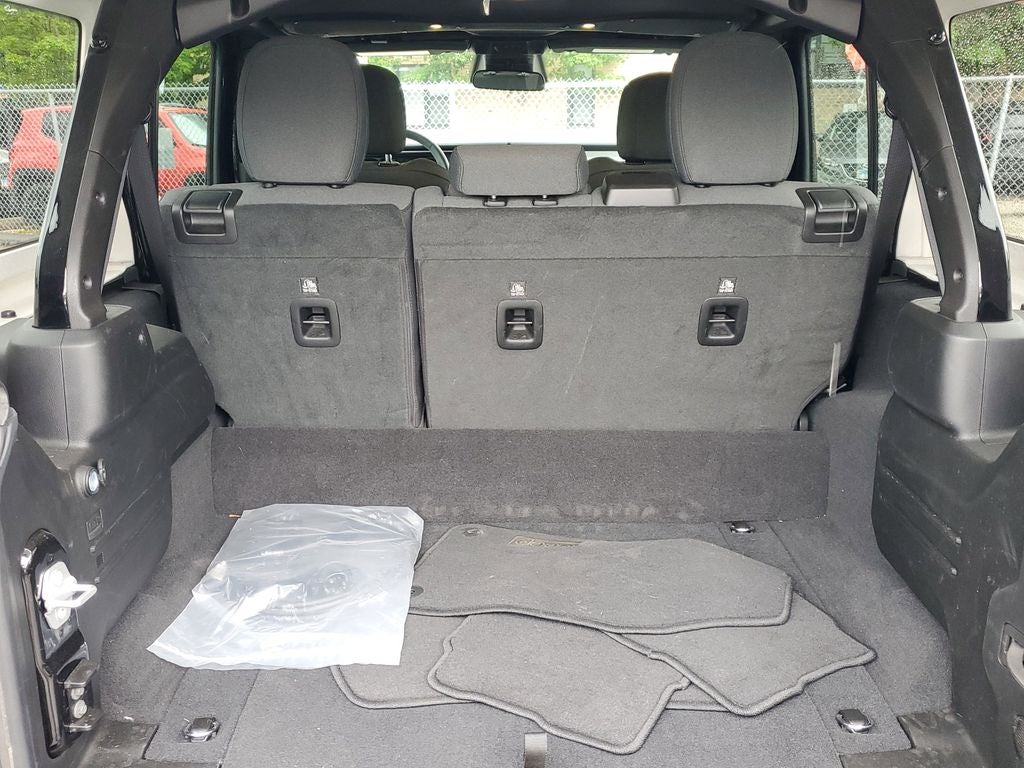 2025 Jeep Wrangler Sahara 4xe