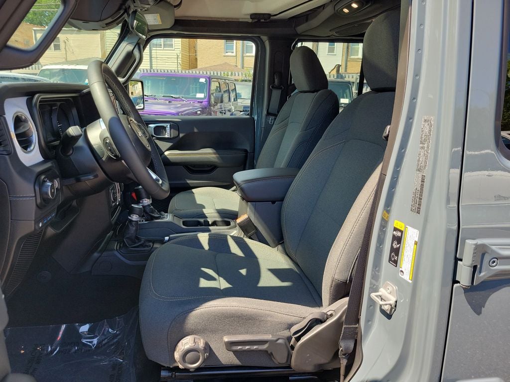 2025 Jeep Wrangler Sahara 4xe
