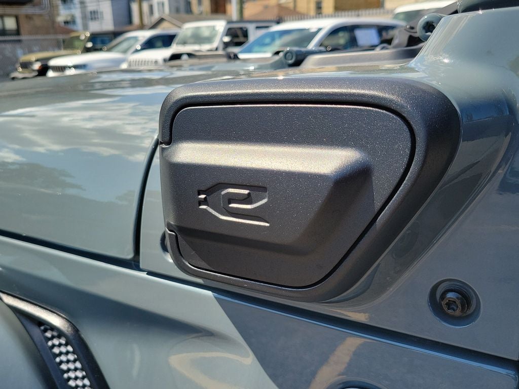 2025 Jeep Wrangler Sahara 4xe
