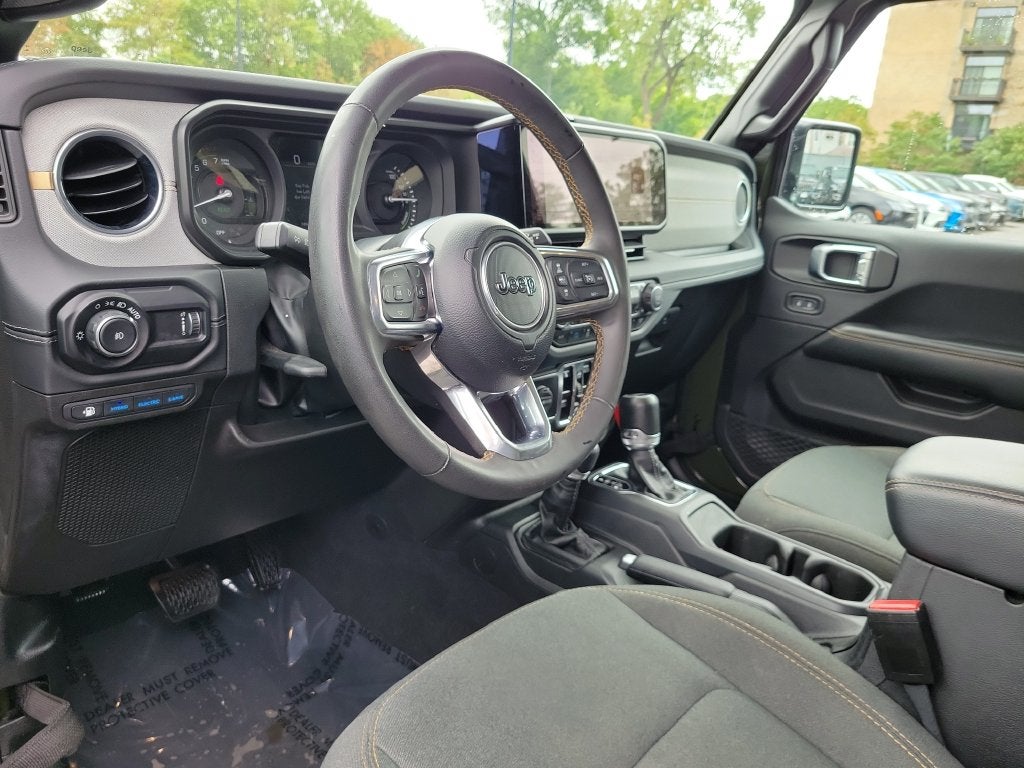 2024 Jeep Wrangler Sahara 4xe
