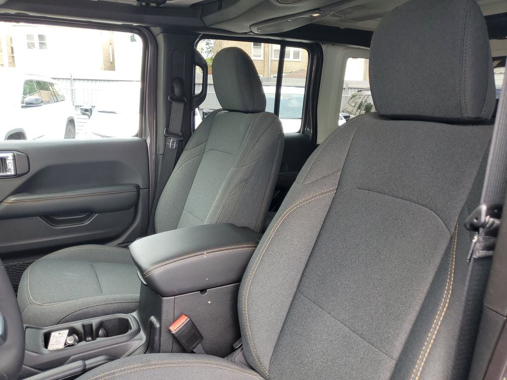 2025 Jeep Wrangler Sahara 4xe