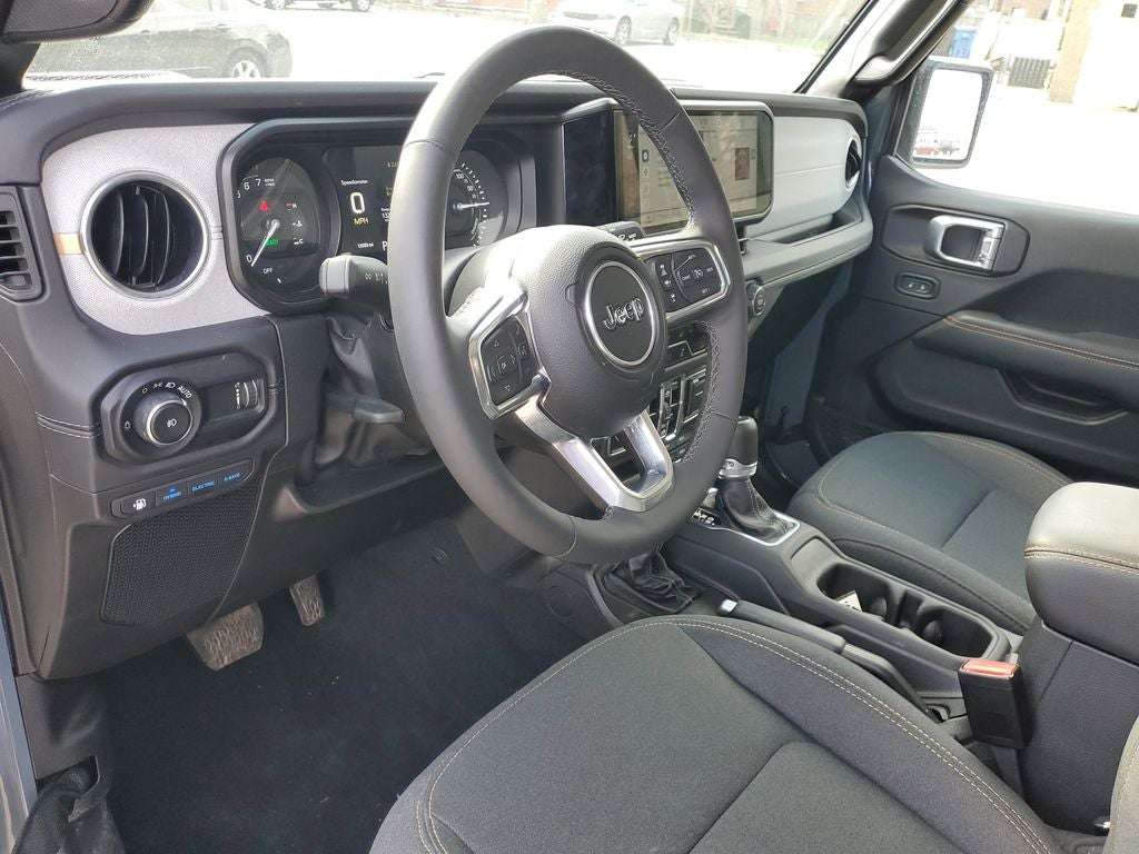 2025 Jeep Wrangler Sahara 4xe