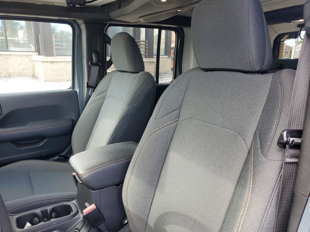 2025 Jeep Wrangler Sahara 4xe