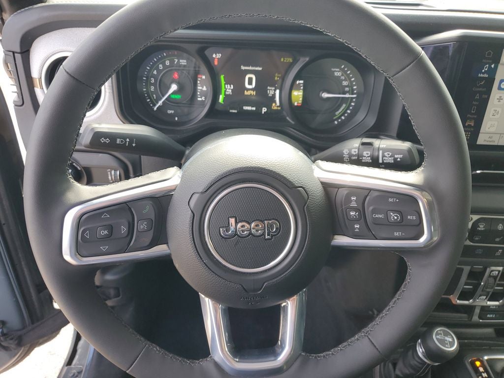 2025 Jeep Wrangler Sahara 4xe