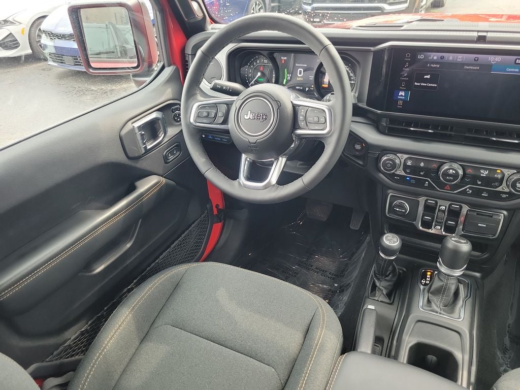 2025 Jeep Wrangler Sahara 4xe