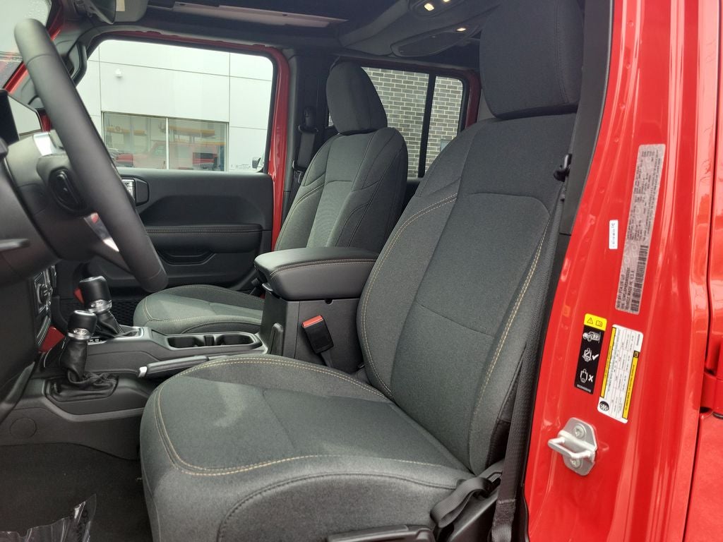 2025 Jeep Wrangler Sahara 4xe