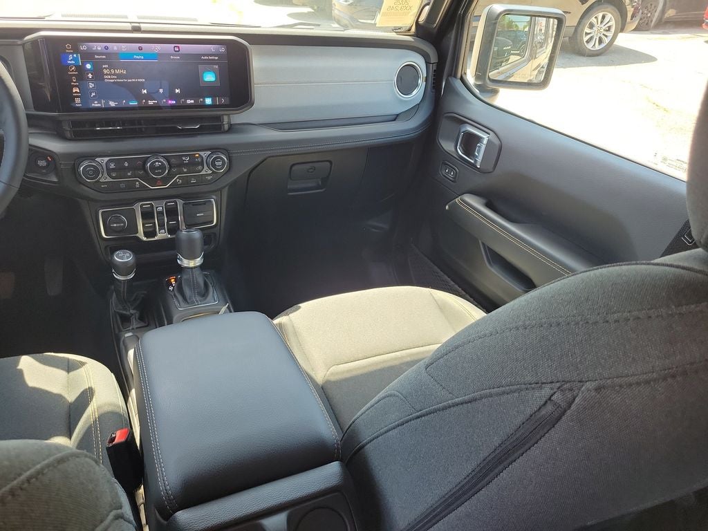 2025 Jeep Wrangler Sahara 4xe