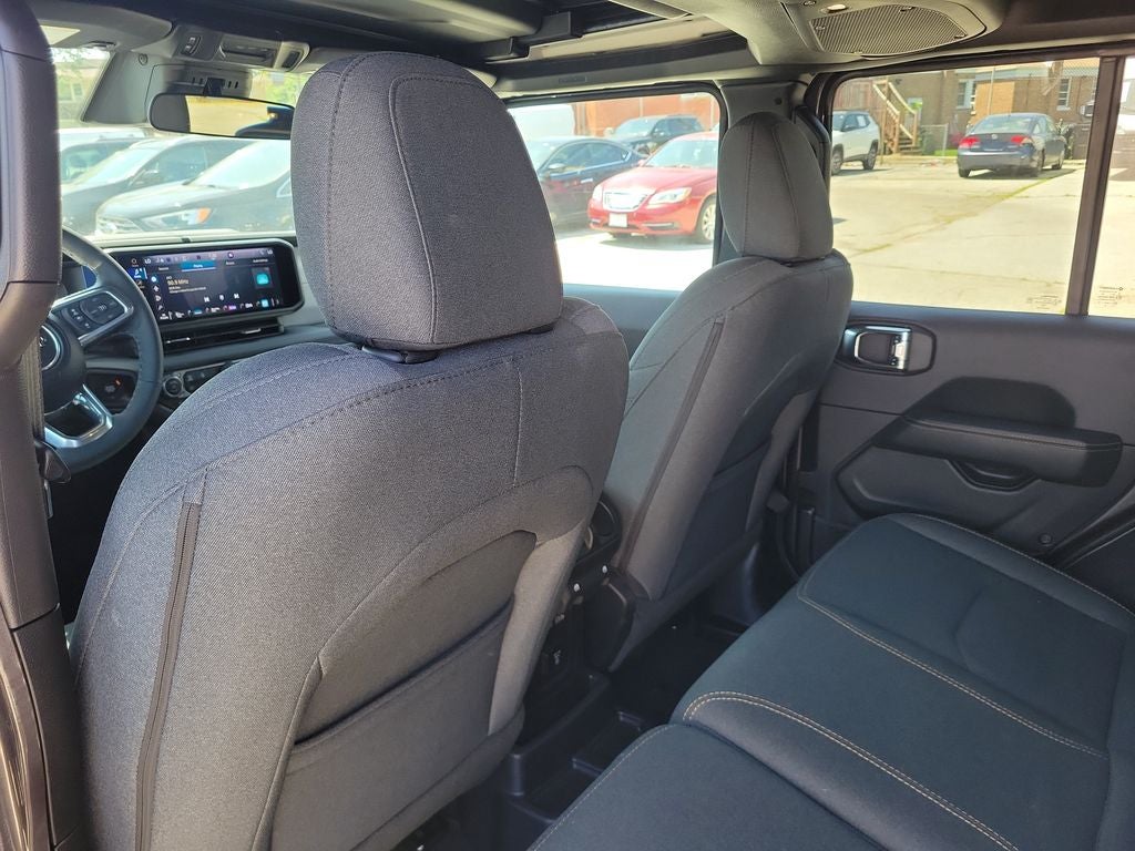 2025 Jeep Wrangler Sahara 4xe